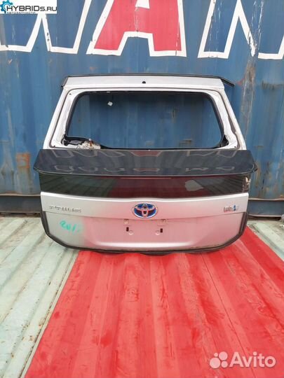 Крышка (дверь) багажника Toyota Prius 3 ZVW30