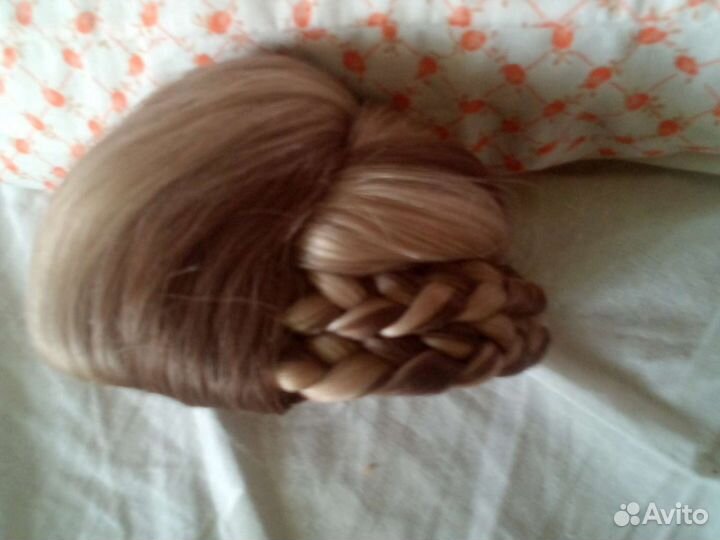 Парик- накладка на заколках