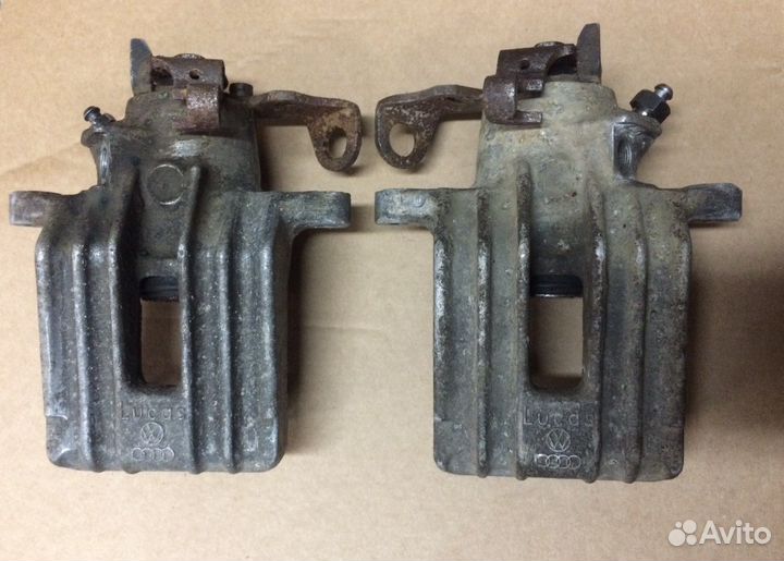 Задние тормозные супорта skoda octavia A4