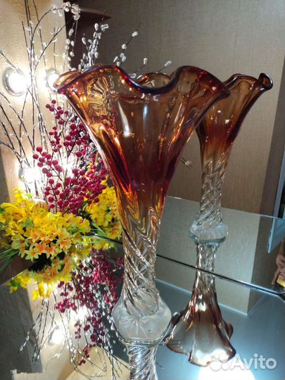 Ваза цветное стекло. з-д 