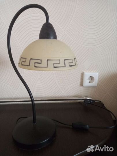 Лампа настольная