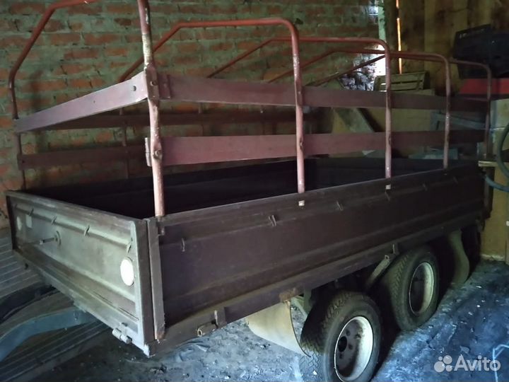 Прицеп легковой двухосный б/у