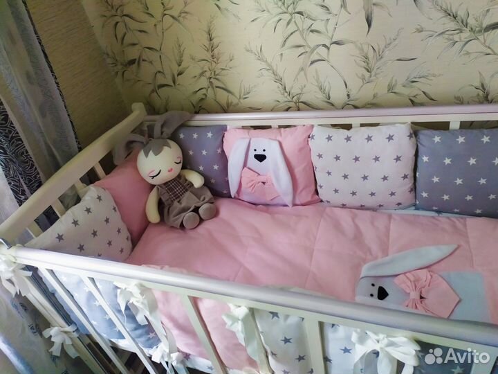 Бортики в кроватку и одеяло