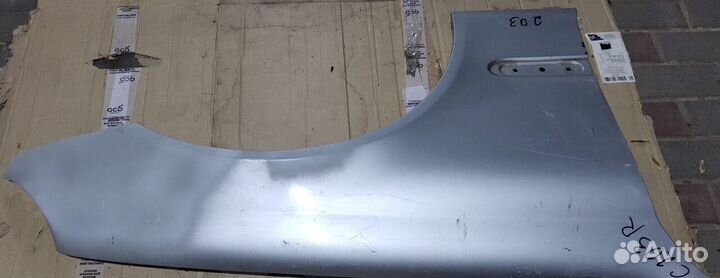 Крыло переднее правое Mercedes W203