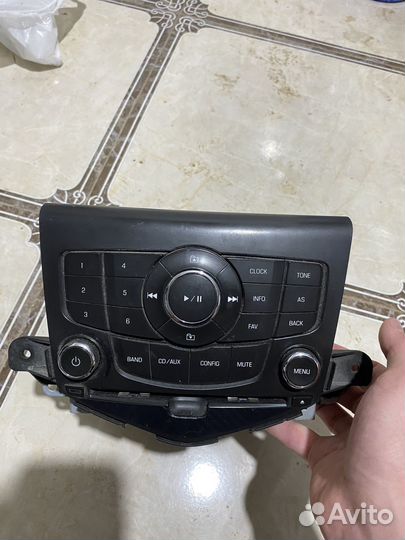 Штатная магнитола на chevrolet cruze