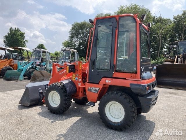 Фронтальный погрузчик KUBOTA R430, 2013