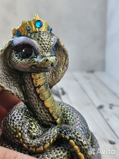 Змея, кобра, подарок