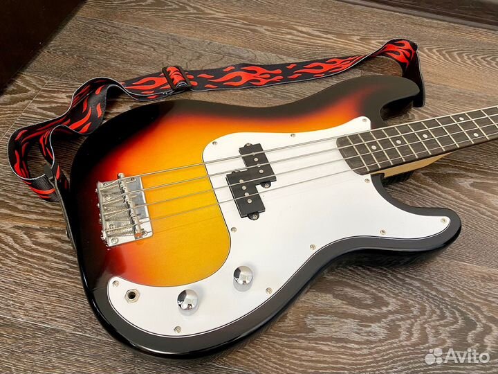 Бас гитара с комбиком комплект