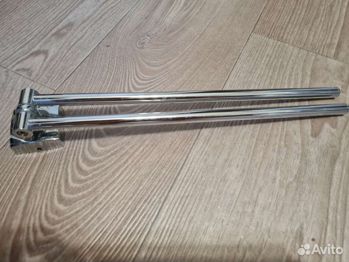 Держатель для полотенец в ванной