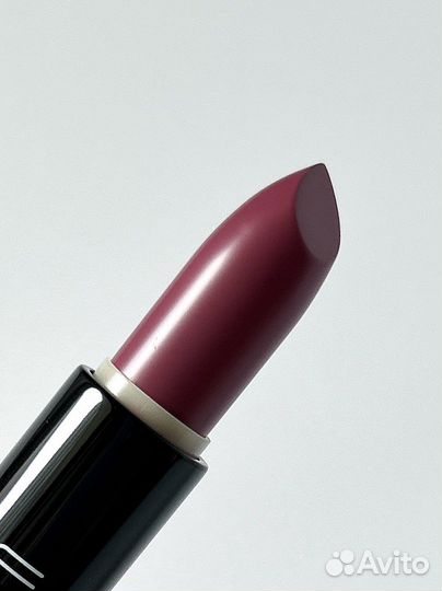 Помада MAC love ME lipstick