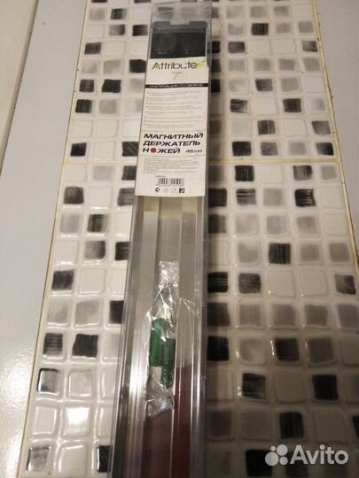 Магнитный держатель для ножей