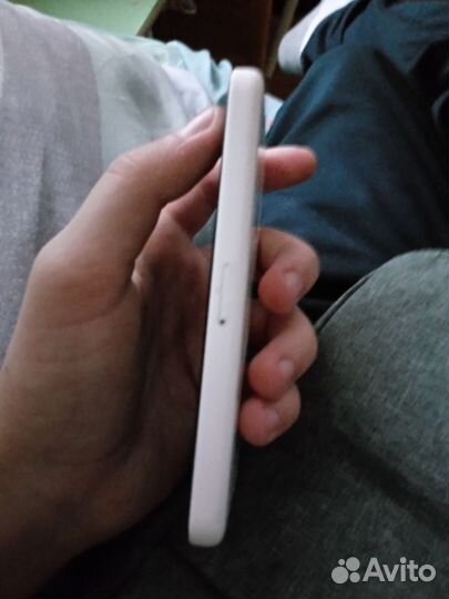 iPhone 5C, 16 ГБ