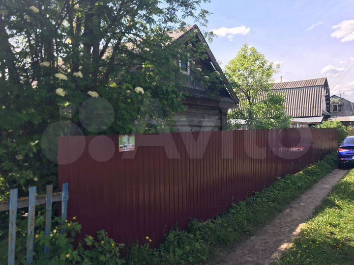 Дом 15 м² на участке 6 сот.