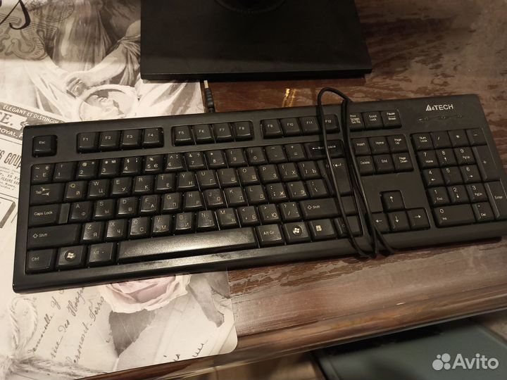 Монитор и системный блок б/у