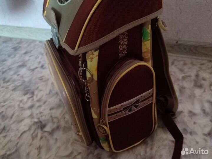 Рюкзак школьный