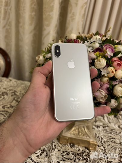 iPhone X, 64 ГБ