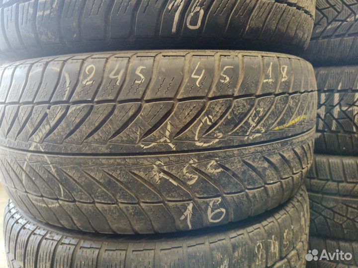 Goodyear UltraGrip 8 Performance 245/45 R18