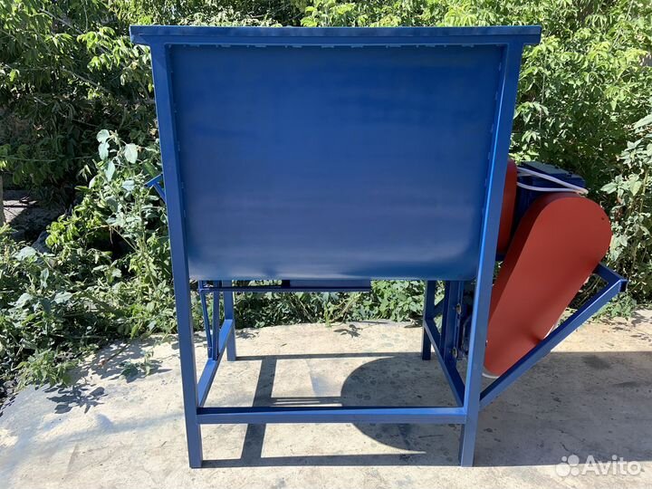 Смешиватель комбикормов, смеситель кормов