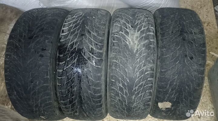 Nokian Tyres Hakkapeliitta R2 215/55 R16