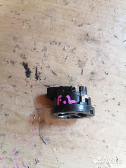 Динамик дверной передний левый Opel Astra H Z18