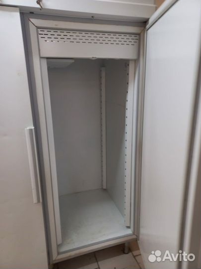 Морозильный шкаф