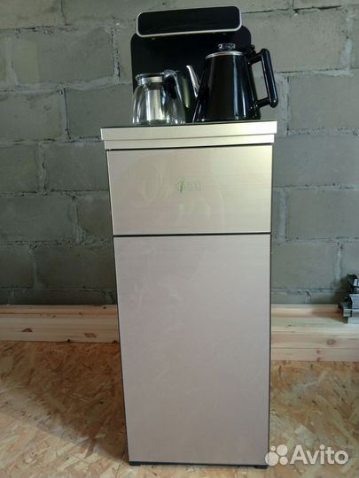 Кулер для воды напольный чайный столик