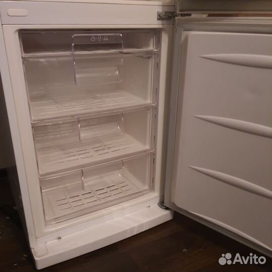 Холодильник LG