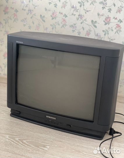 Телевизор samsung