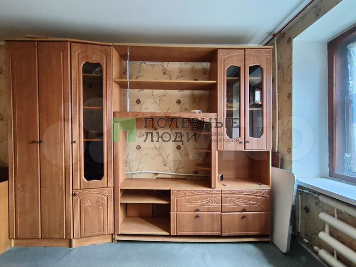 Комната 20 м² в 8-к., 3/9 эт.