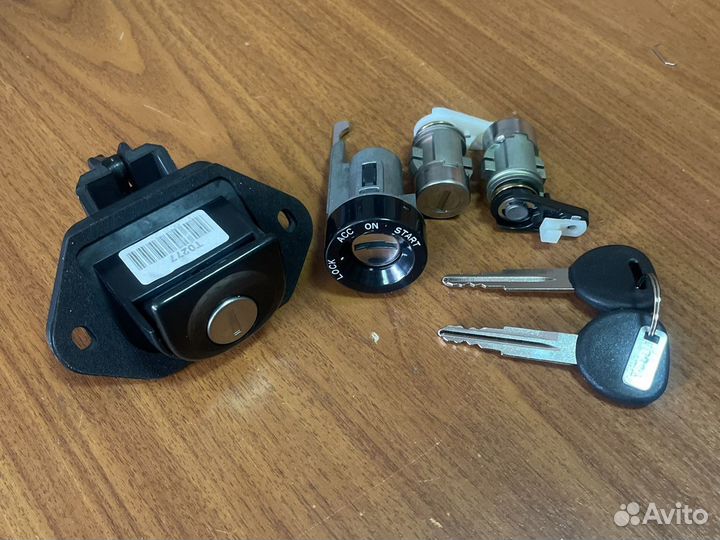 Личинки замка новые Сенс Ланос Шанс Заз Шевролет