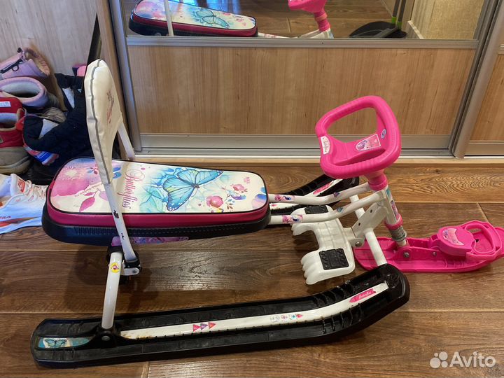 Детский снегокат со спинкой