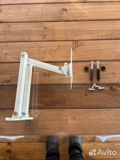 Кронштейн для телевизора наклонно поворотный