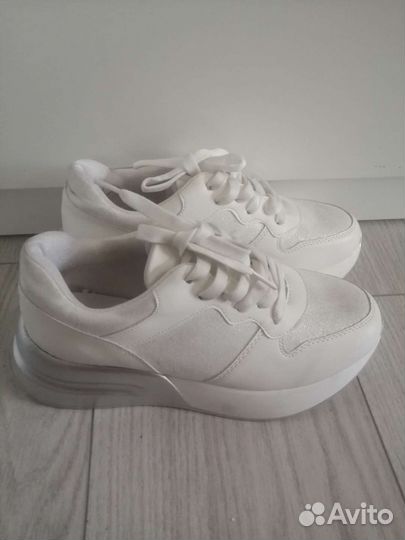 Кроссовки детские