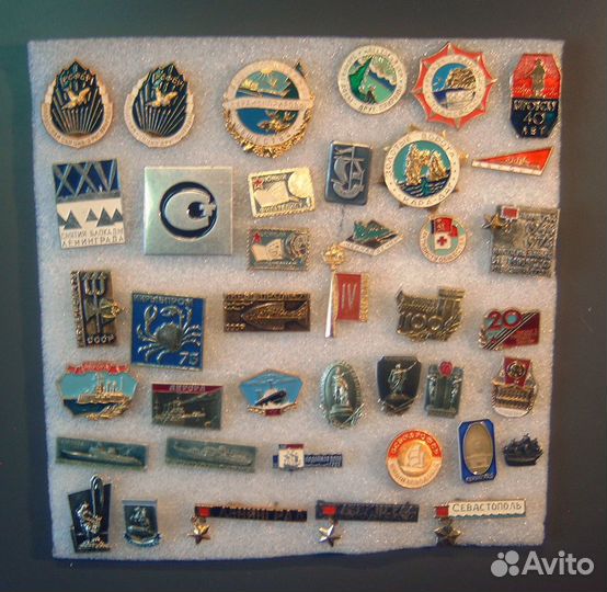 Значки.В.И.Ленин.Ленинград.Писатели.Поэты.Спорт