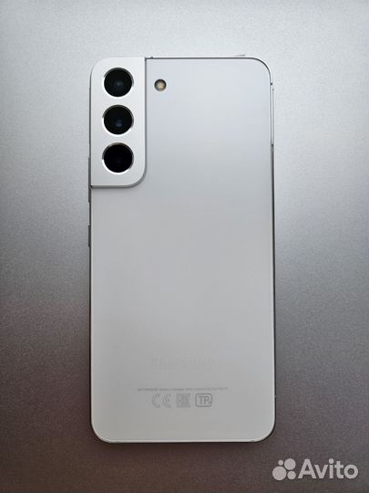 Samsung Galaxy S22, 8/128 ГБ