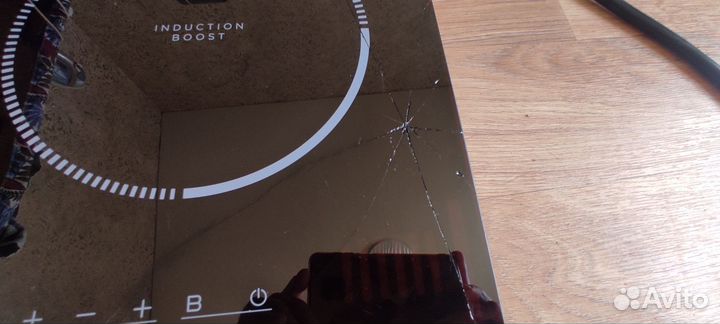 Встраиваемая индукционная варочная панель Midea