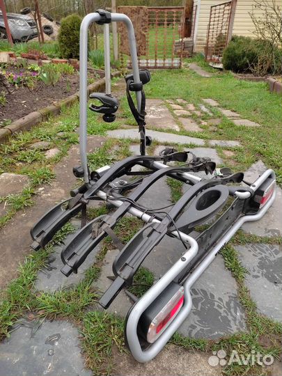 Велобагажник на фаркоп для 3 велосипедов thule