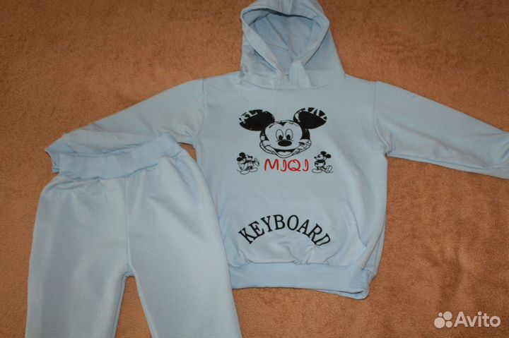 Костюм для девочки новый