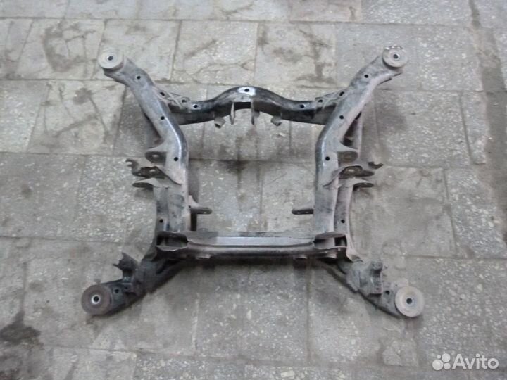 Подрамник задний VW Touareg Audi Q7 7L0500041