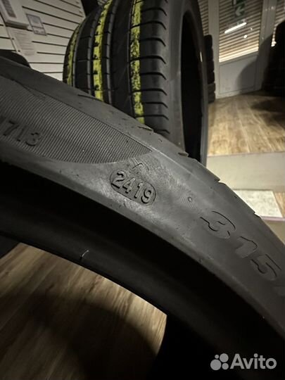 Pirelli P Zero 315/30 R22 107Y