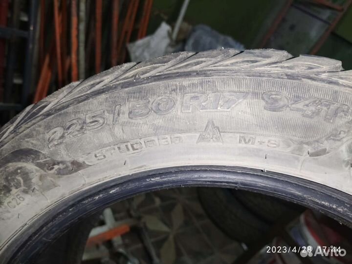 Sava Eskimo Stud 225/50 R17 94T