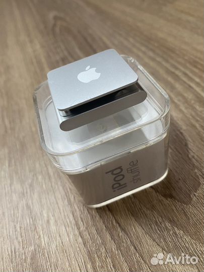 Плеер iPod shuffle 4