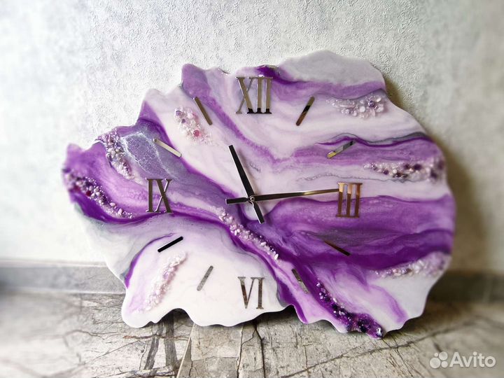 Часы, картины, столы, наборы сервировки на заказ