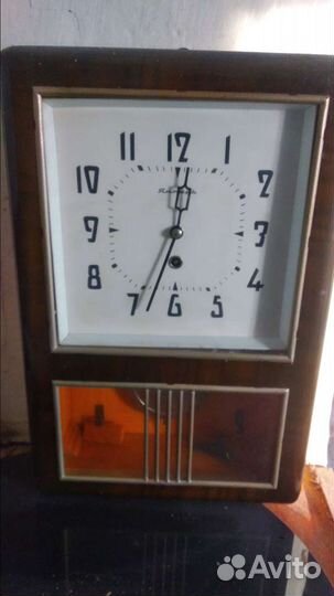 Часы настенные с маятником СССР