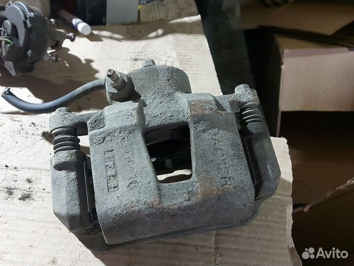 Суппорт передний P, L для chevrolet lacetti