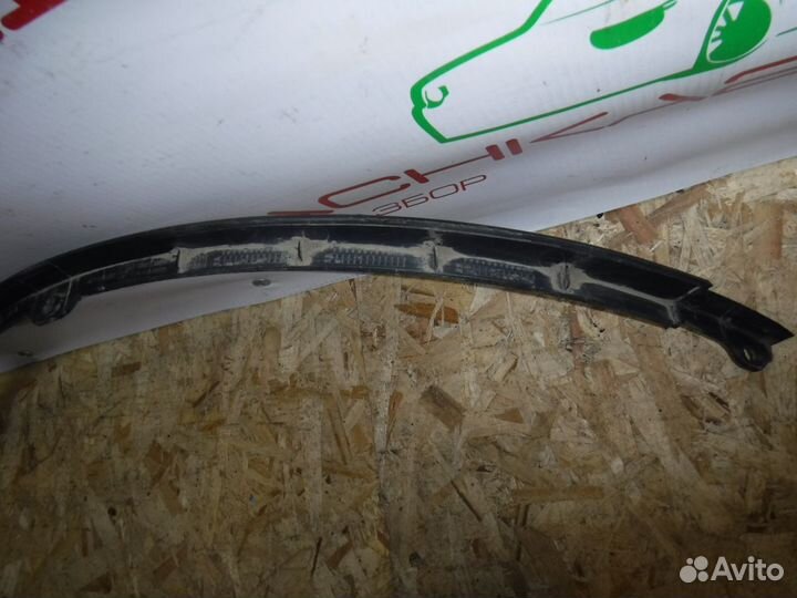 Расширитель переднего правого крыла Renault Logan