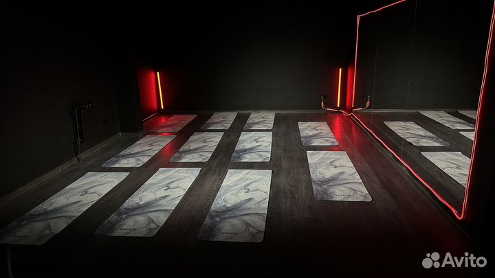 Аренда зала со сценой и оборудованием