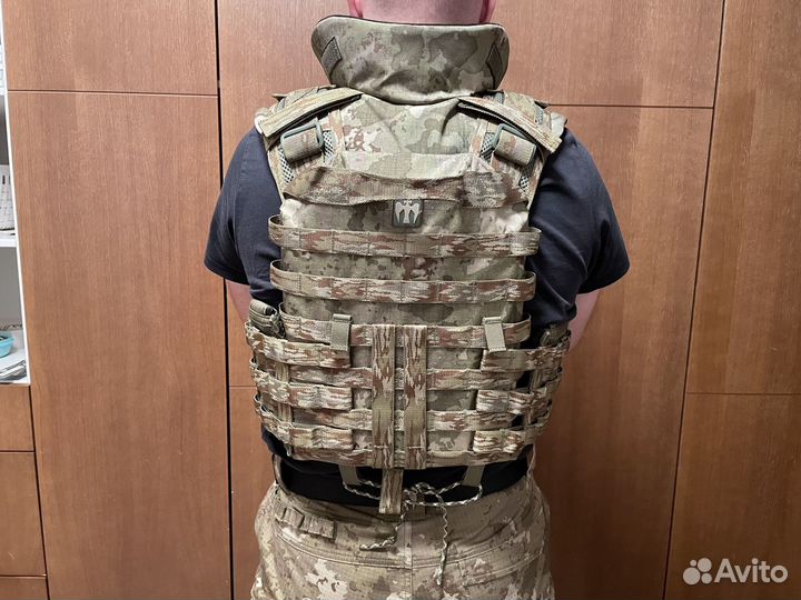 Плитник с подсумками