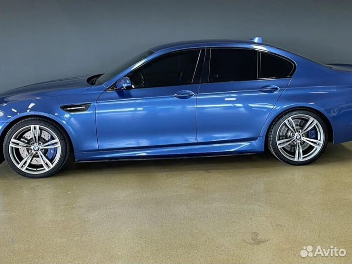 В разборе на запчасти BMW M5 F10