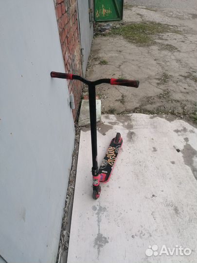 Трюковой самокат